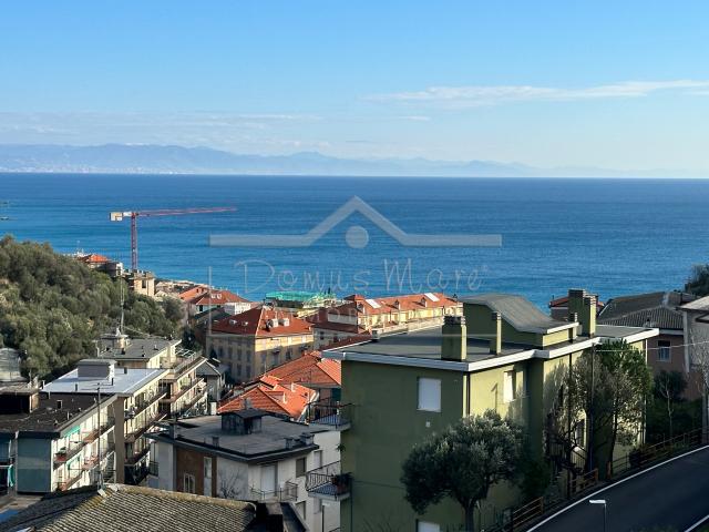 Trilocale vista mare in via cassisi 20, Celle Ligure