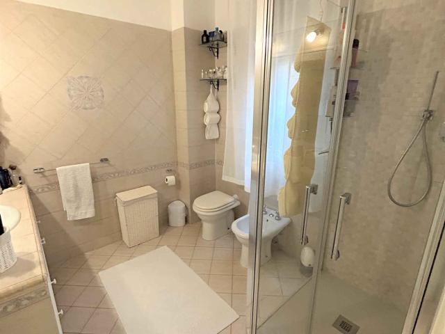 Trilocale zona Canonica