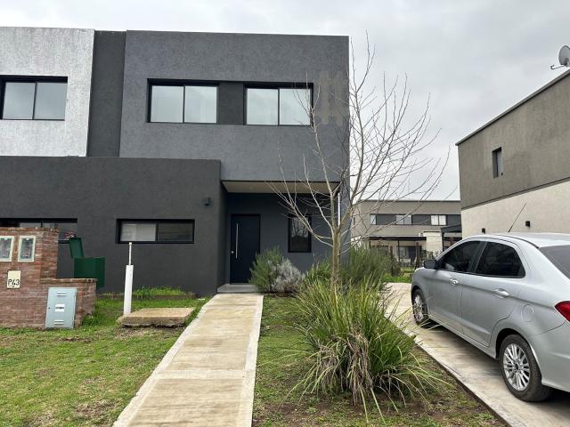 Trinidad, Manzanares, Pilar 500 | KCP1460