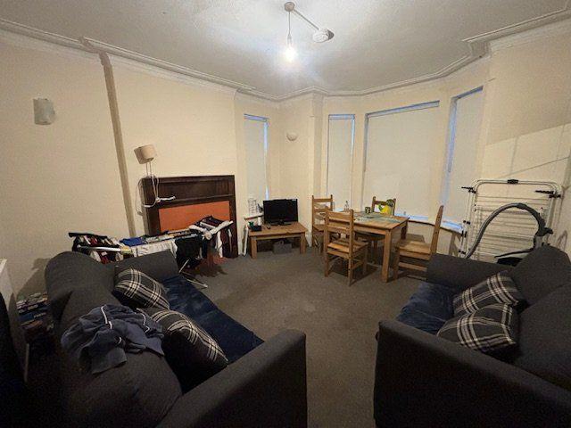 Trinity Avenue, Nottingham, Nottinghamshire NG7, 5 bed shared accommodation to rent, £2,167 pcm | PrimeLocation