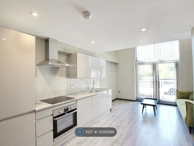 Trinity Apartments, Leeds LS13, 1 bed flat to rent, £895 pcm | PrimeLocation