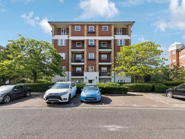 Trinity Church Road, Barnes SW13, 2 bed flat to rent, £3,000 pcm | PrimeLocation