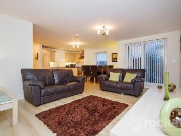 Trinity Court, No.1 London Road. 2 bed apartment to rent £1,195 pcm £276 pw