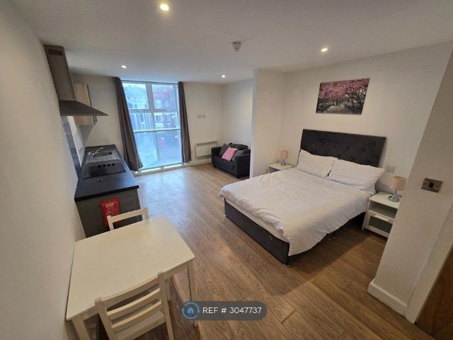 Trinity Point, Stoke On Trent ST1, 1 bed flat to rent, £640 pcm | PrimeLocation