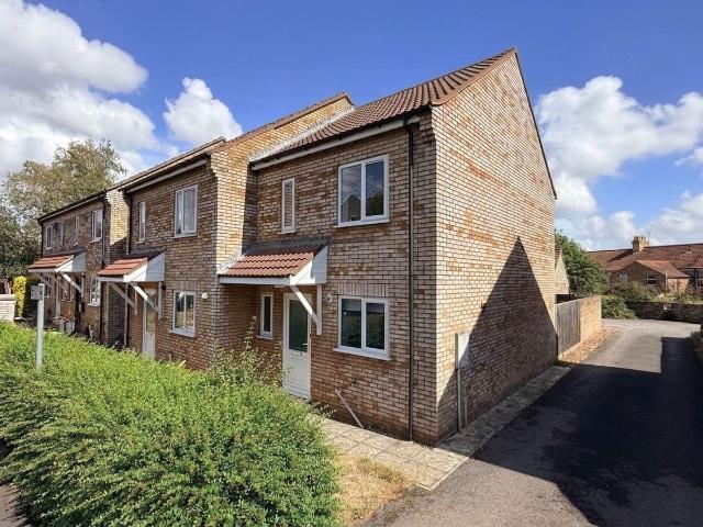 Trinity Road, Taunton TA1, 2 bed end terrace house to rent, £1,200 pcm | PrimeLocation