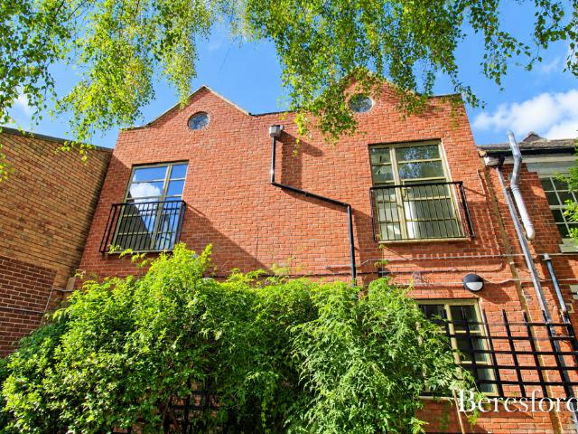 Trinity Street, Colchester, CO1 1 bed apartment to rent £1,075 pcm £248 pw