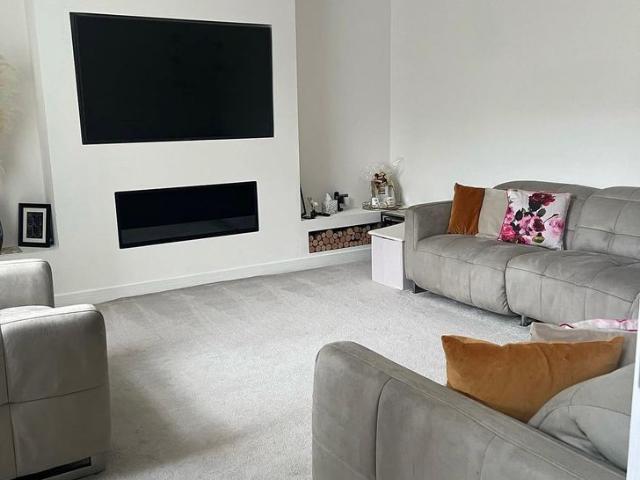 Trinity Street, Huddersfield HD1, 4 bed terraced house to rent, £1,650 pcm | PrimeLocation
