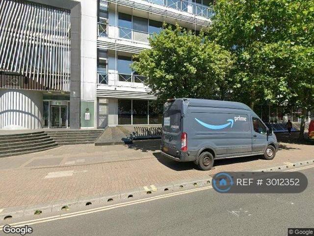 Trinity Square, Hounslow, TW3 Studio to rent £1,275 pcm £294 pw