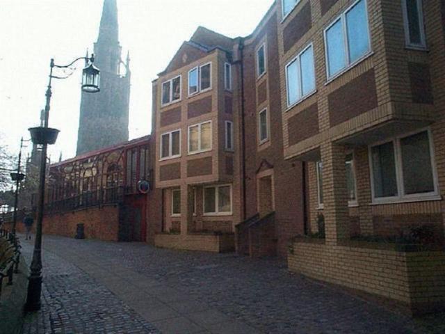 Trinity Walk, Broadgate, Coventry, West Midlands CV1, 2 bed flat to rent, £1,000 pcm | PrimeLocation