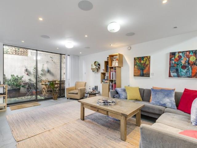 Trinity Walk, Hampstead NW3, 3 bed property to rent, £8,000 pcm | PrimeLocation