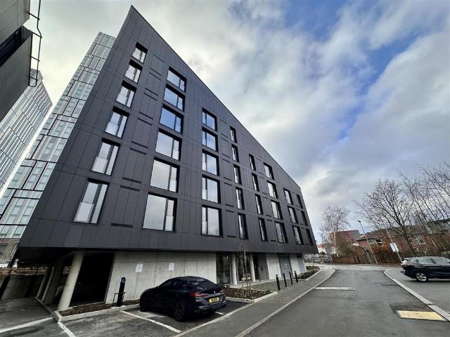 Trinity Way, Blackfriars, Salford, M3 7GT, United Kingdom | 1 bed apartment for rent #140655243 | Rentberry