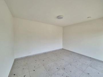 Triplex nieuwbouwappartement met 2 slaapkamers 2 terrassen