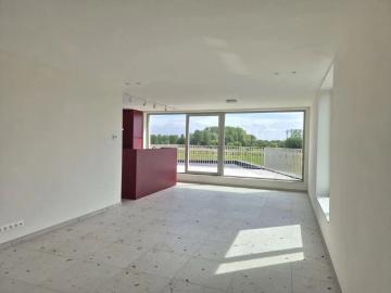 Triplex nieuwbouwappartement met 2 slaapkamers 2 terrassen