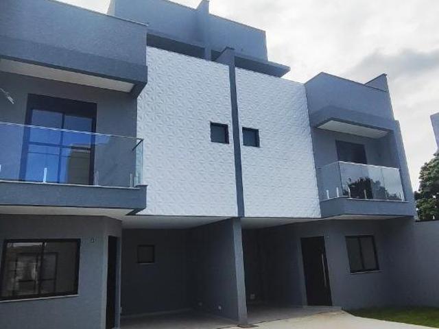 TRIPLEX A VENDA NO BAIRRO UBERABA, PRÓXIMO AO CLUBE NIKEI