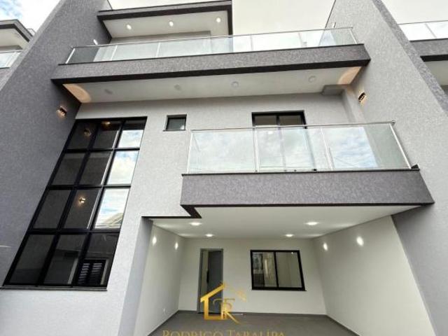 Sobrado Triplex Alto Padrão bairro Cruzeiro, São José dos Pinhais/PR