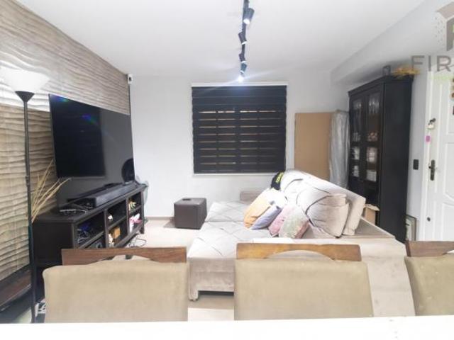 Triplex com 3 dormitórios, ático e 2 vagas no Xaxim
