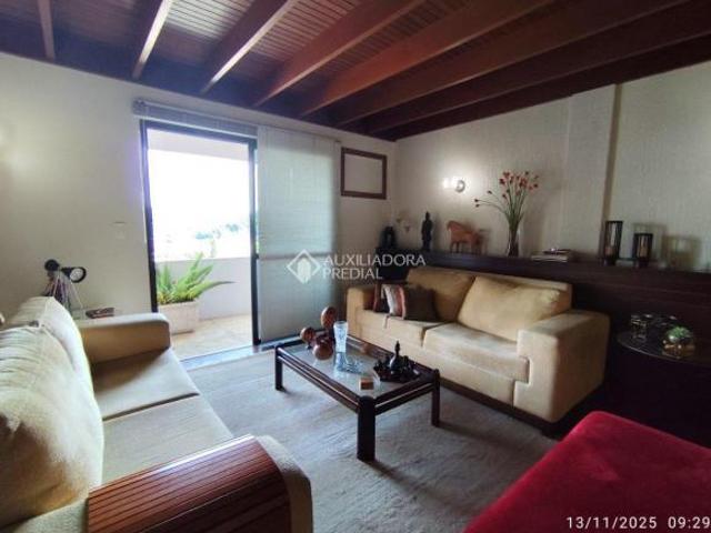 TRIPLEX COM LINDA VISTA EM HAMBURGO VELHO