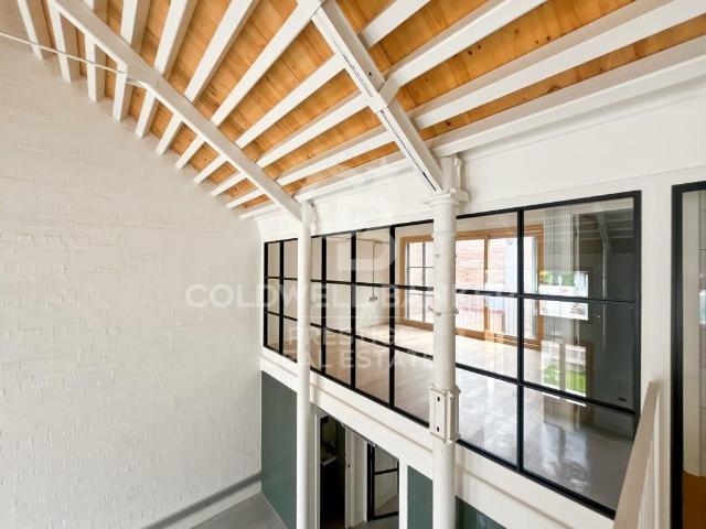 Tríplex de obra nueva de 2 dormitorios con terraza en Poblen. 150m² Barcelona