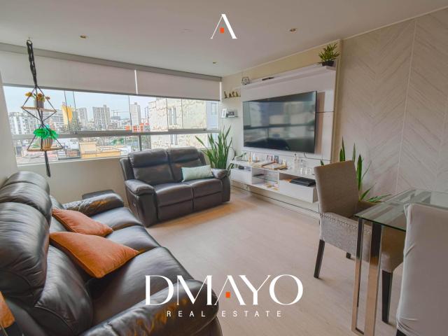 Tríplex Amoblado 5 Dorm / Cochera / Gimnasio / Terraza / Área de servicio