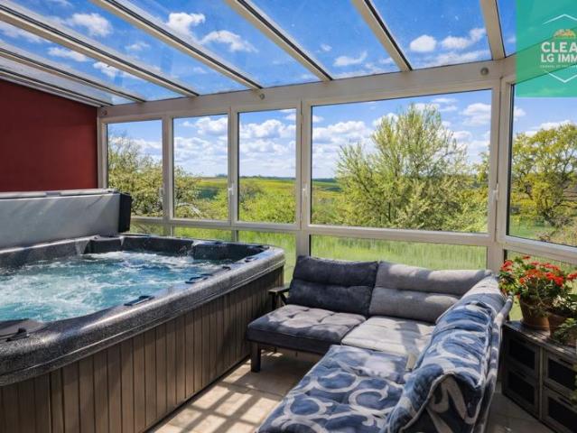 Triplex d'exception avec jardin et piscine à Hagen