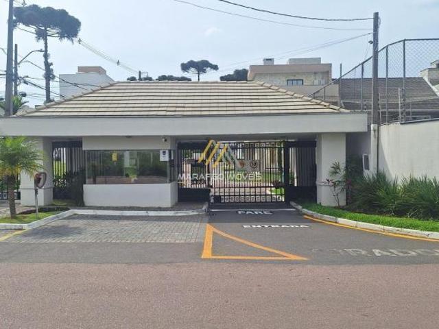 Tríplex em Condomínio