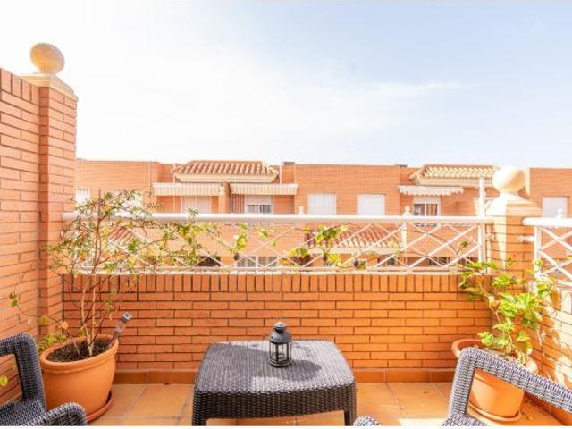 TRIPLEX EN LA CAÑADA DE SAN URBANO