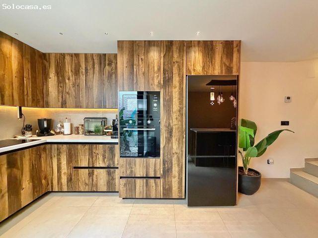Triplex en Venta en Elche de la Sierra, Alicante