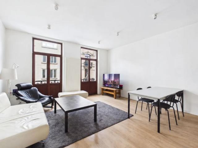 Triplex for rent, Sint Gillis