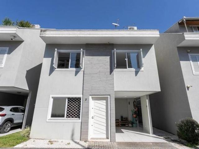 TRIPLEX SEMIMOBILIADO NO AHÚ — 3 QUARTOS, SUÍTE E ÁTICO