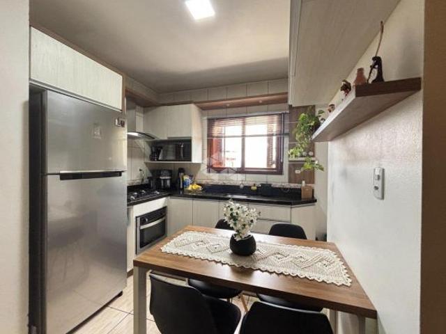 TRIPLEX SEMIMOBILIADO NO BAIRRO SÃO JOÃO