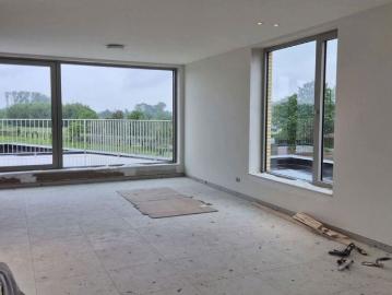Triplex te huur in Wanzele voor € 1.350 met 2 slaapkamers