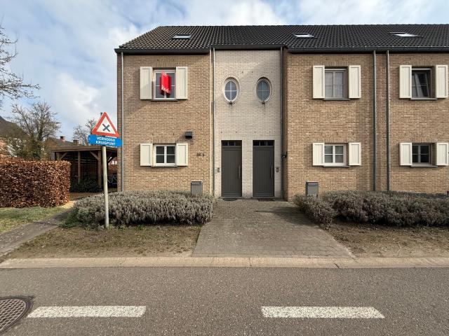 Triplex te huur nabij het centrum van Sint Antonius