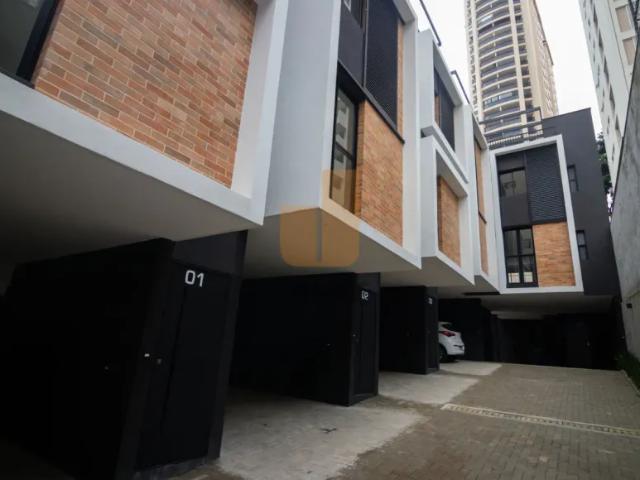 Triplex totalmente mobiliado, com rooftop, 2 dormitórios e 2 proximo ao shoppvagas em Higienópolis