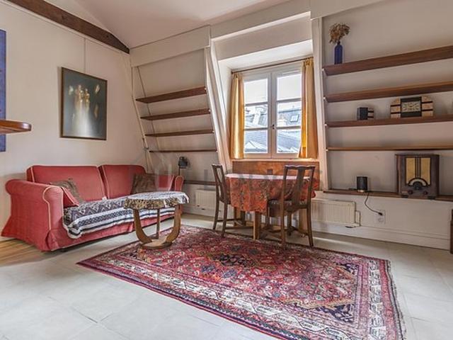 Triplex 1 chambre meublé avec ascenseur Le Marais Paris 3°