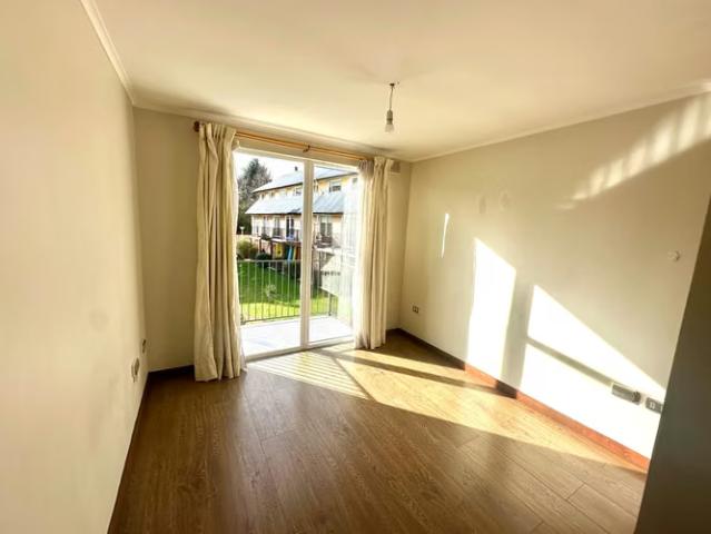 Triplex 4 dormitorios en condominio haverbeck junto al río | 4 dormitorios por 4400.00 en Valdivia