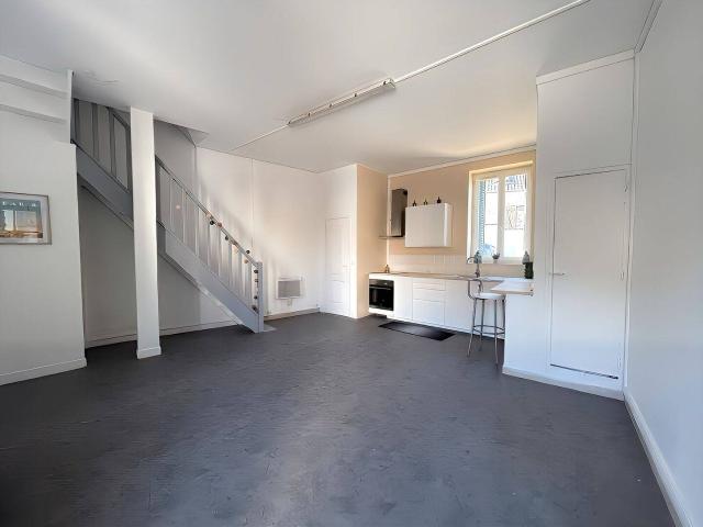 Triplex 4 pièces 3 chambres avec parking – Hardricourt