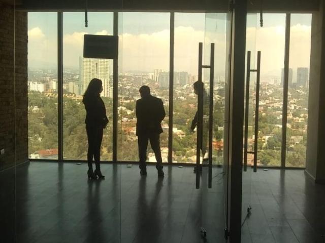 TRIPLE AAA LUJO SEGURIDAD! SUPER EDIFICIO!