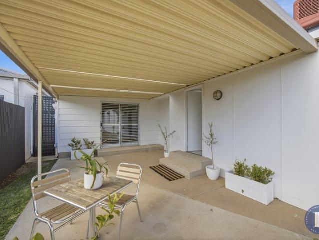 Triple Income Opportunity Residential & Commercial Investment