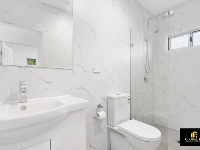 Triple Income Potential in a Prime Location!