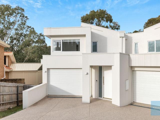TRIPLE STORY THREE BEDROOM TOWNHOUSE