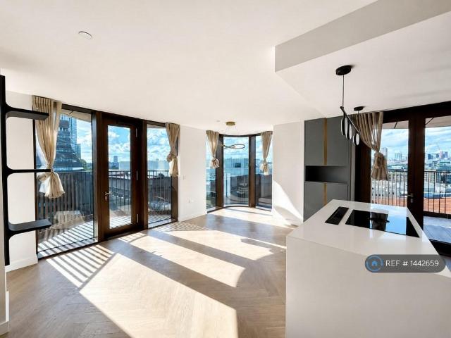 Triptych Place, London, SE1 3 bed flat to rent £8,000 pcm £1,846 pw