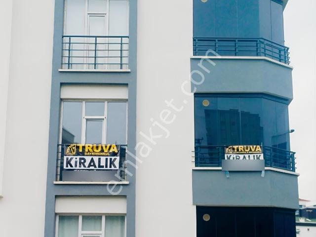 Truva/ Zafer Köksal'dan Kiralık Geniş 2+1 ebeveyn Banyolu