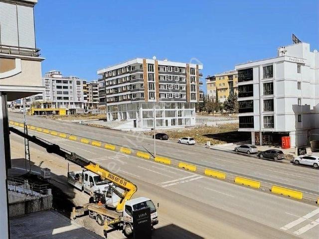 Truva / Onur Gündüzcü'den Rte Bulvarına Cephe Kiralık 1+1