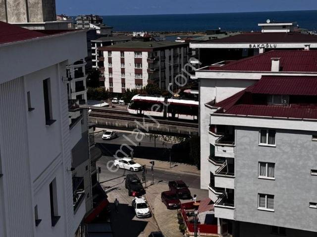 Truva Onur Gündüzcü'den Tramvaya 3. Binada Kiralık Eşyalı 1+1