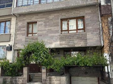Truva'dan Muhteşem Lokasyon 7 + 2 Villa !
