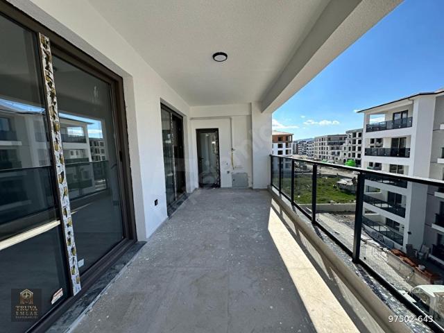 TRUVADAN ÖREN YOLU ÜZERİNDE KULLANIŞLI SATILIK 2+1 DAİRE