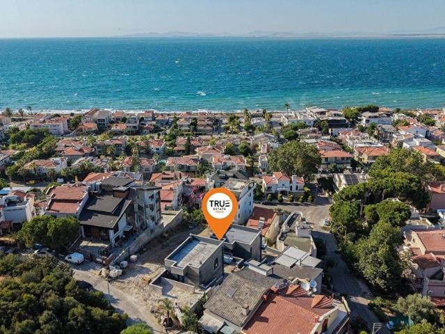 True Estate Narlıdere Limanreis'de Satılık 6+1 Sıfır Villalar