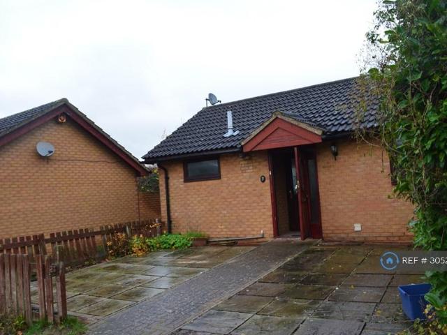 Trueman Place, Oldbrook, Milton. 2 bed bungalow to rent £1,295 pcm £299 pw