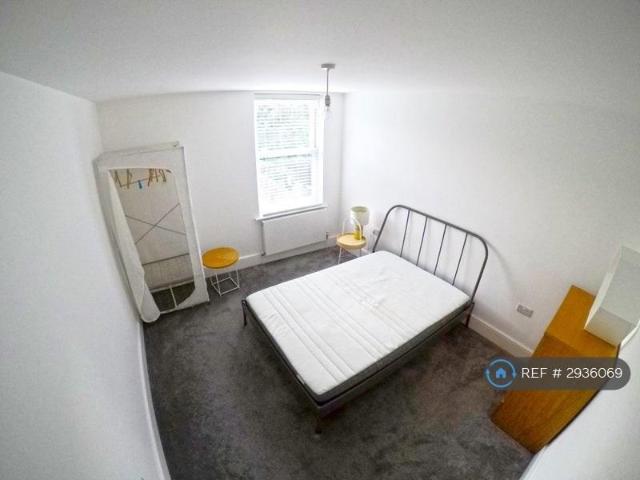 Trundleys Road, London, SE8 1 bed in a house share to rent £850 pcm £196 pw