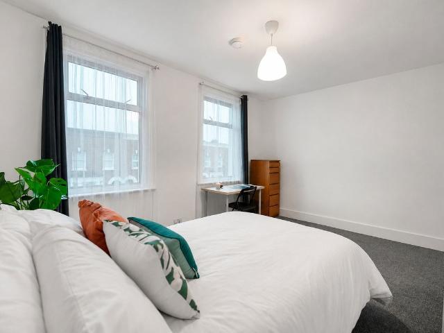 Trundleys Road, Surrey Quays SE8, 5 bed shared accommodation to rent, £1,000 pcm | PrimeLocation